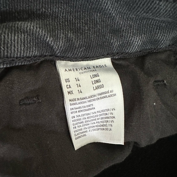 American Eagle Stretch Curvy Mom Jean - Picture 3 of 4